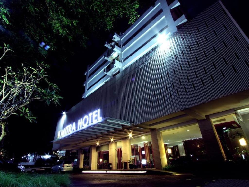 Mitra Bandung Hotel Extérieur photo