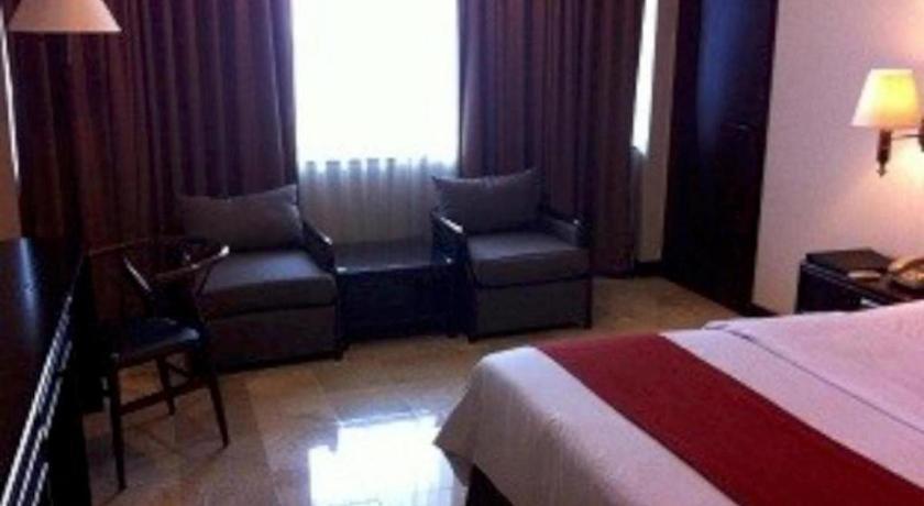 Mitra Bandung Hotel Extérieur photo