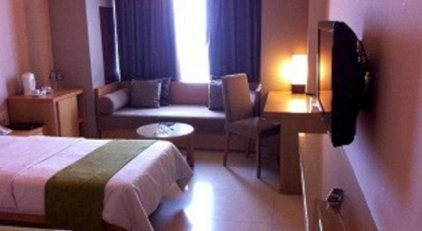 Mitra Bandung Hotel Extérieur photo