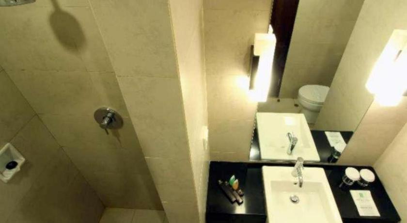Mitra Bandung Hotel Extérieur photo
